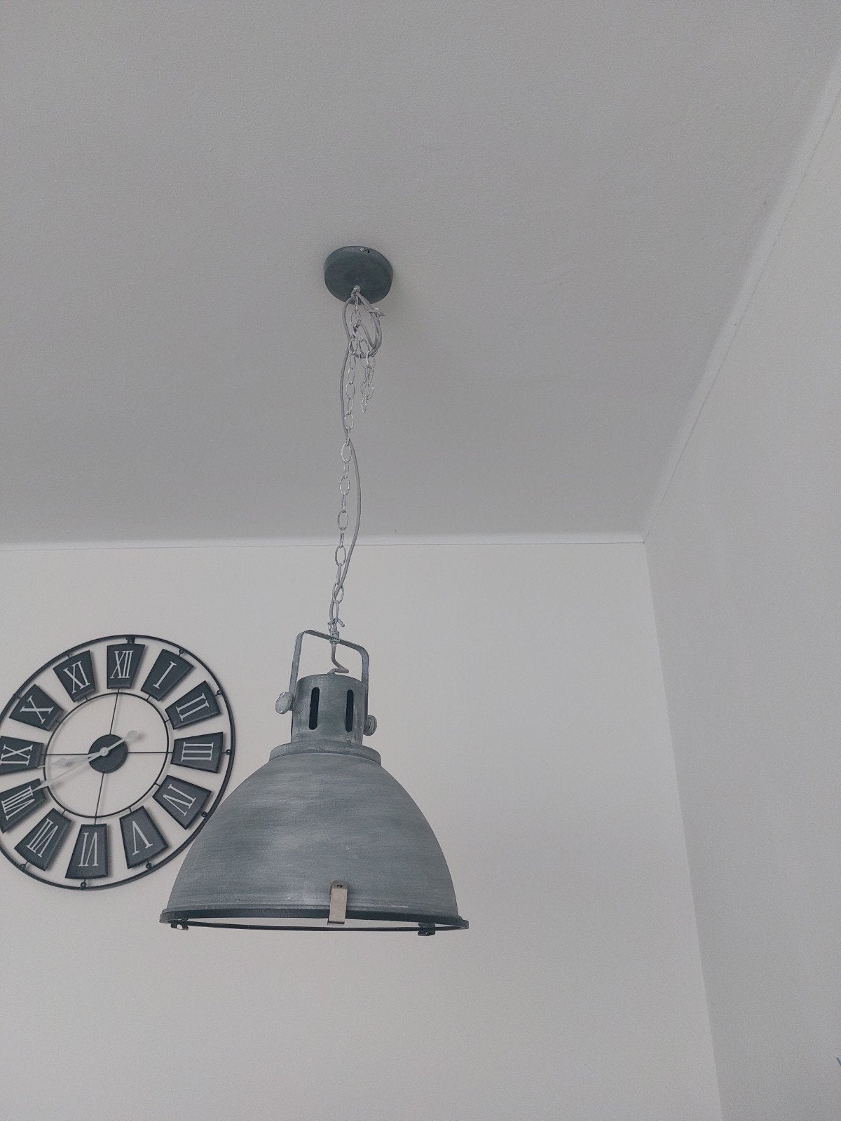 Nieuwe lamp, industriële lamp, grijs, betonlook, Ophalen