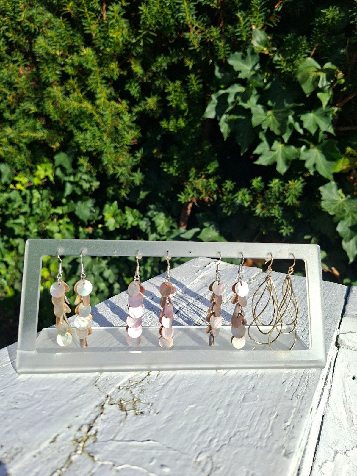 Schelpjes oorbellen rondjes 4 euro per paar nieuw, Overige materialen, Hangers, Beige, Nieuw