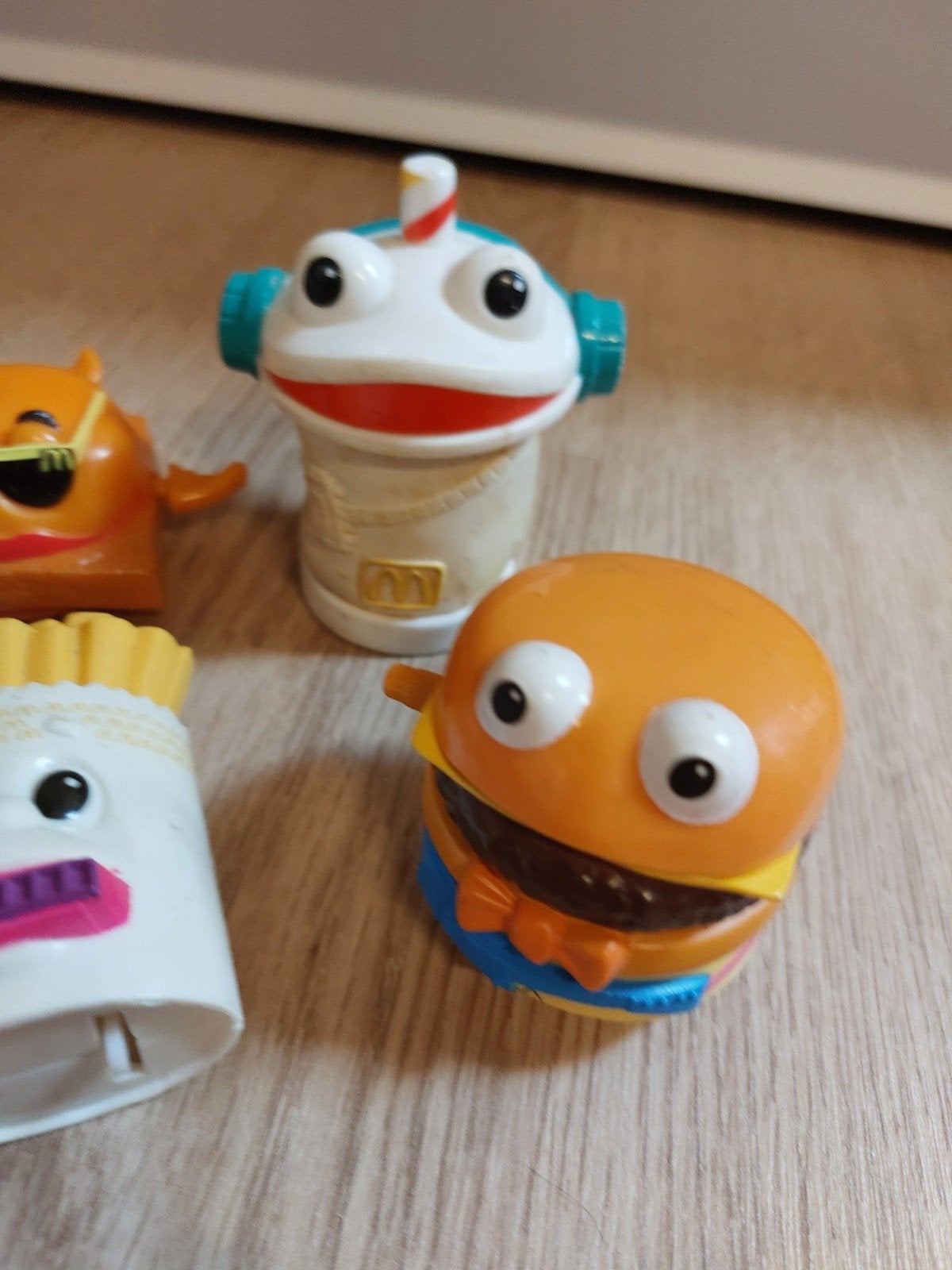Mcdonalds Mc rockin' foods speeltjes, Verzamelen, Poppetjes en Figuurtjes, Ophalen of Verzenden