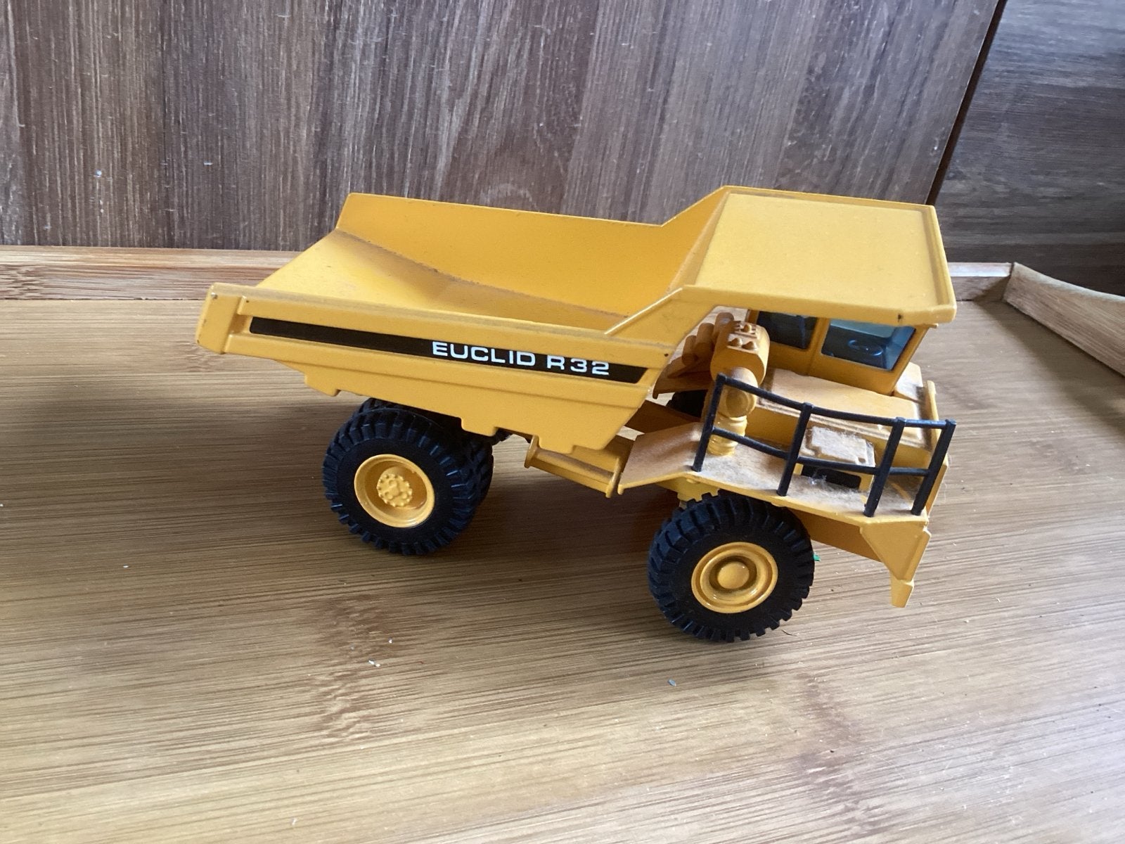 Vintage Euclid R32 Kiepwagen Model - Geel, Verzamelen, Ophalen of Verzenden, Gebruikt