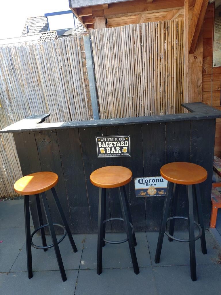 Buitenbar met 3 barkrukken - Perfect voor uw tuin!, Ophalen of Verzenden, Gebruikt