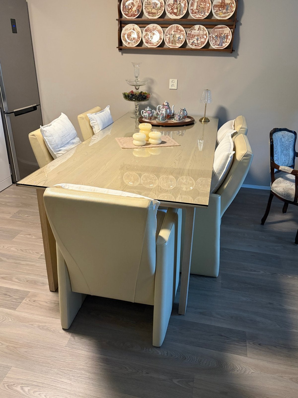 Elegante eettafel met 6 leren stoelen - in goede staat, Ophalen, 100 tot 150 cm, 150 tot 200 cm, Vier personen