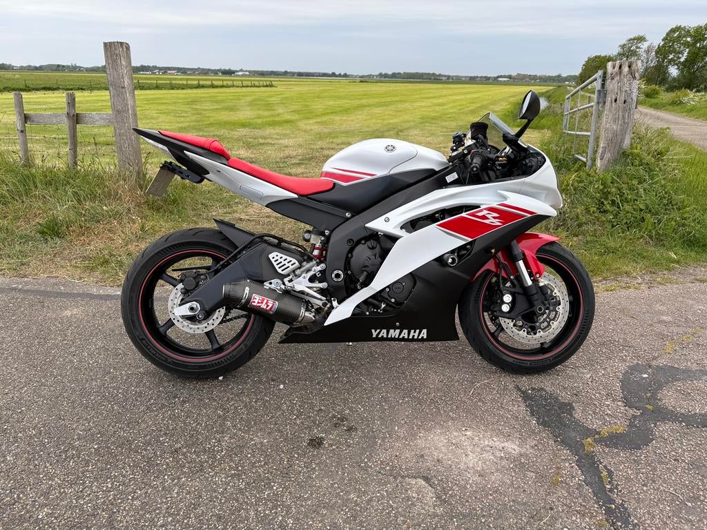Yamaha YZF-R6, Motoren, Sportuitlaat, 4 cilinders, Motorrijbewijs A, Gebruikt