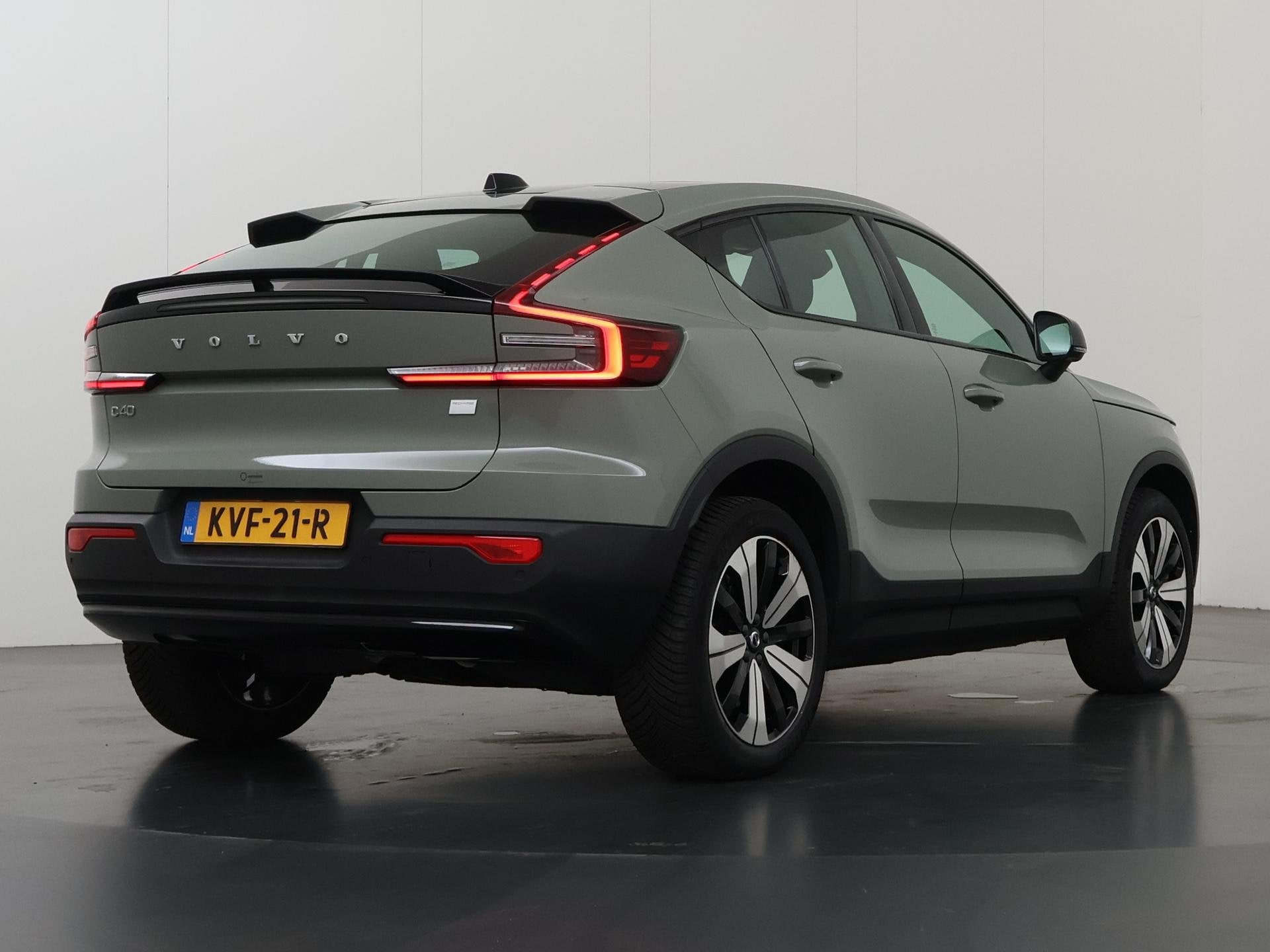 Volvo C40 Recharge Ultimate 69 kWh | Harman/Kardon | Ele. ve, Stof, Gebruikt, 231 pk, SUV of Terreinwagen