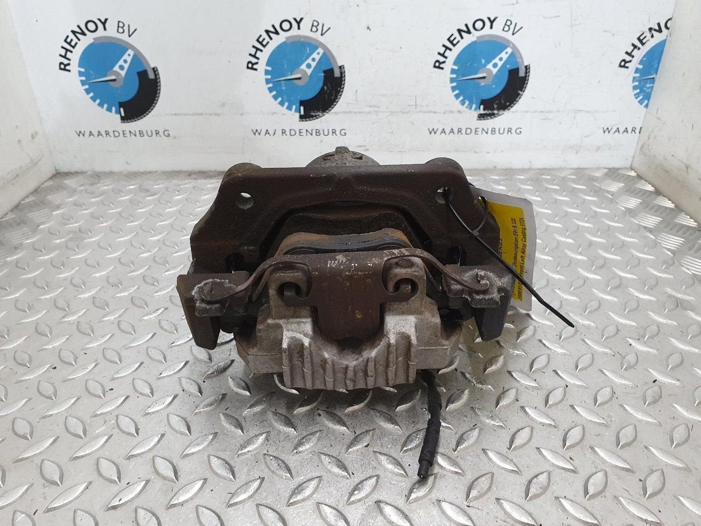 BMW 3 SERIES 325I DYNAMIC EXEC. E90 REM KLAUW 2005, Ophalen of Verzenden, Gebruikt, Stiba lid