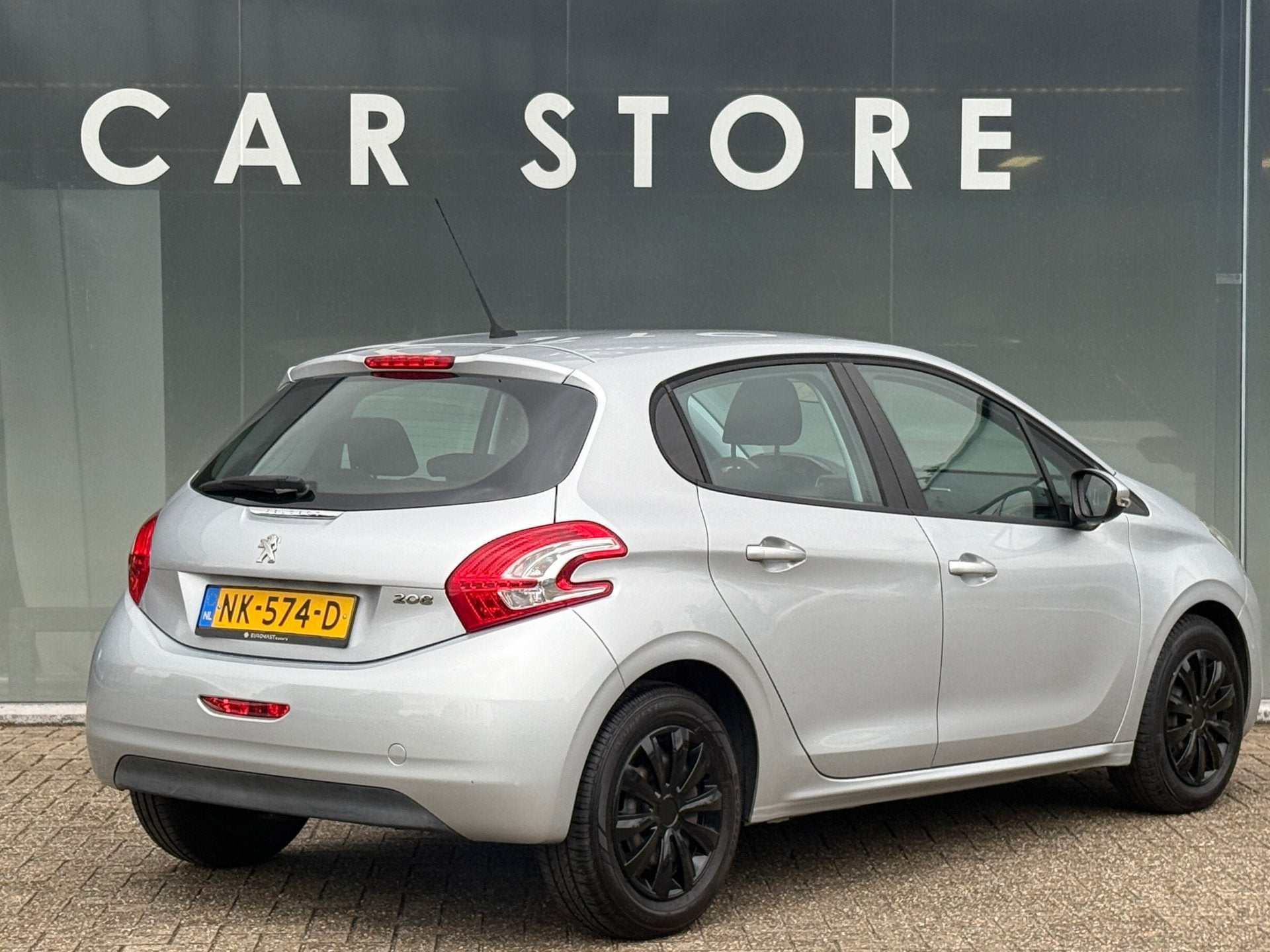 Peugeot 208 1.2 VTi Allure Navi Stoelverwarming Airco, Voorwielaandrijving, Euro 5, Stof, Gebruikt