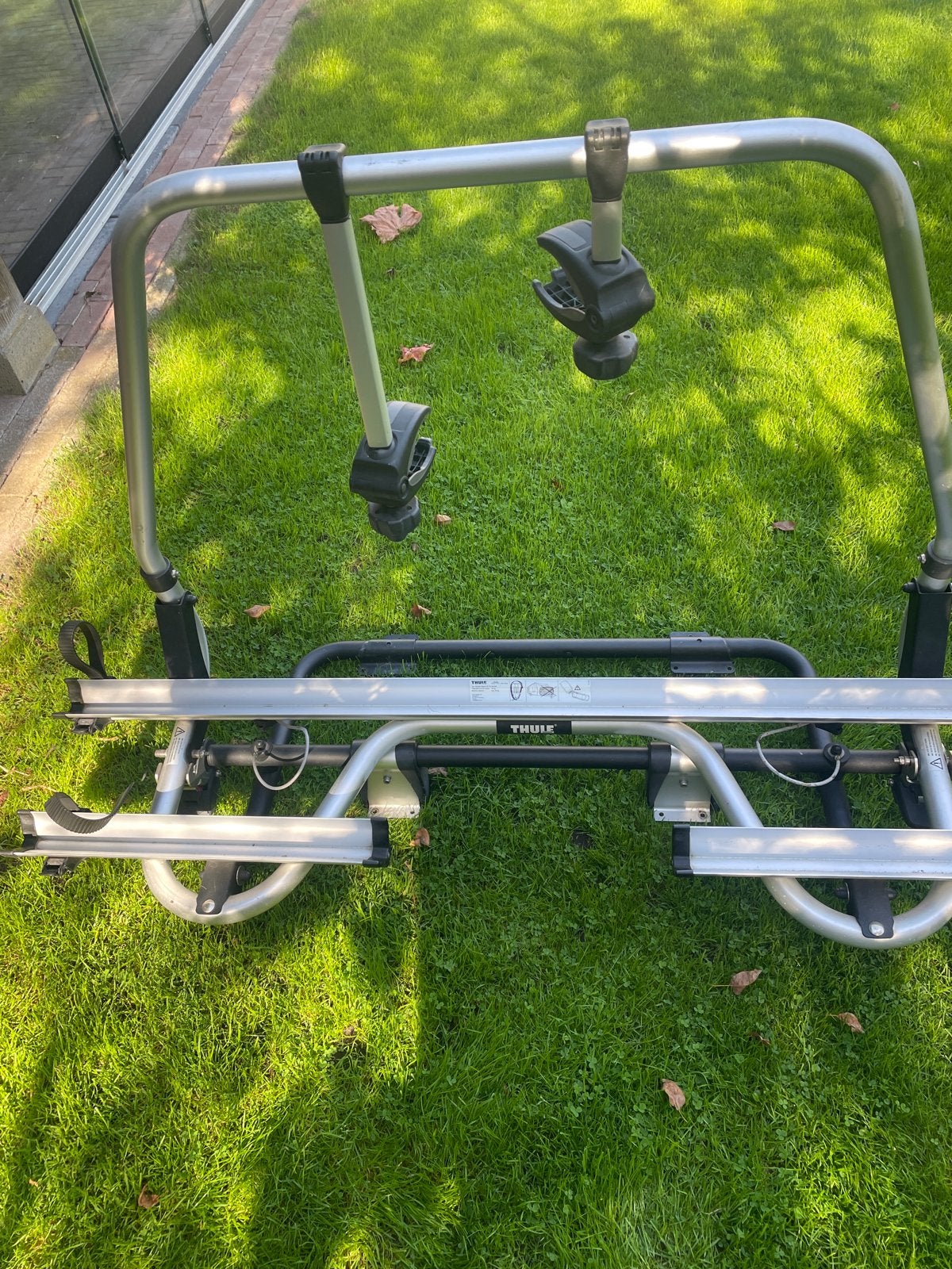 Thule Caravan Superb SV 16 fietsendrager, Ophalen