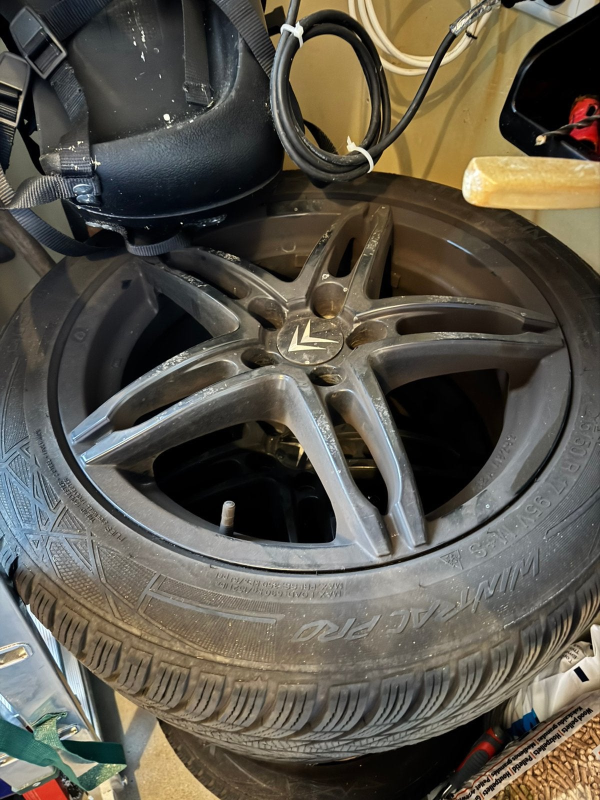 Citroën lichtmetalen velgen + winterbanden – set van 4, Ophalen, Gebruikt