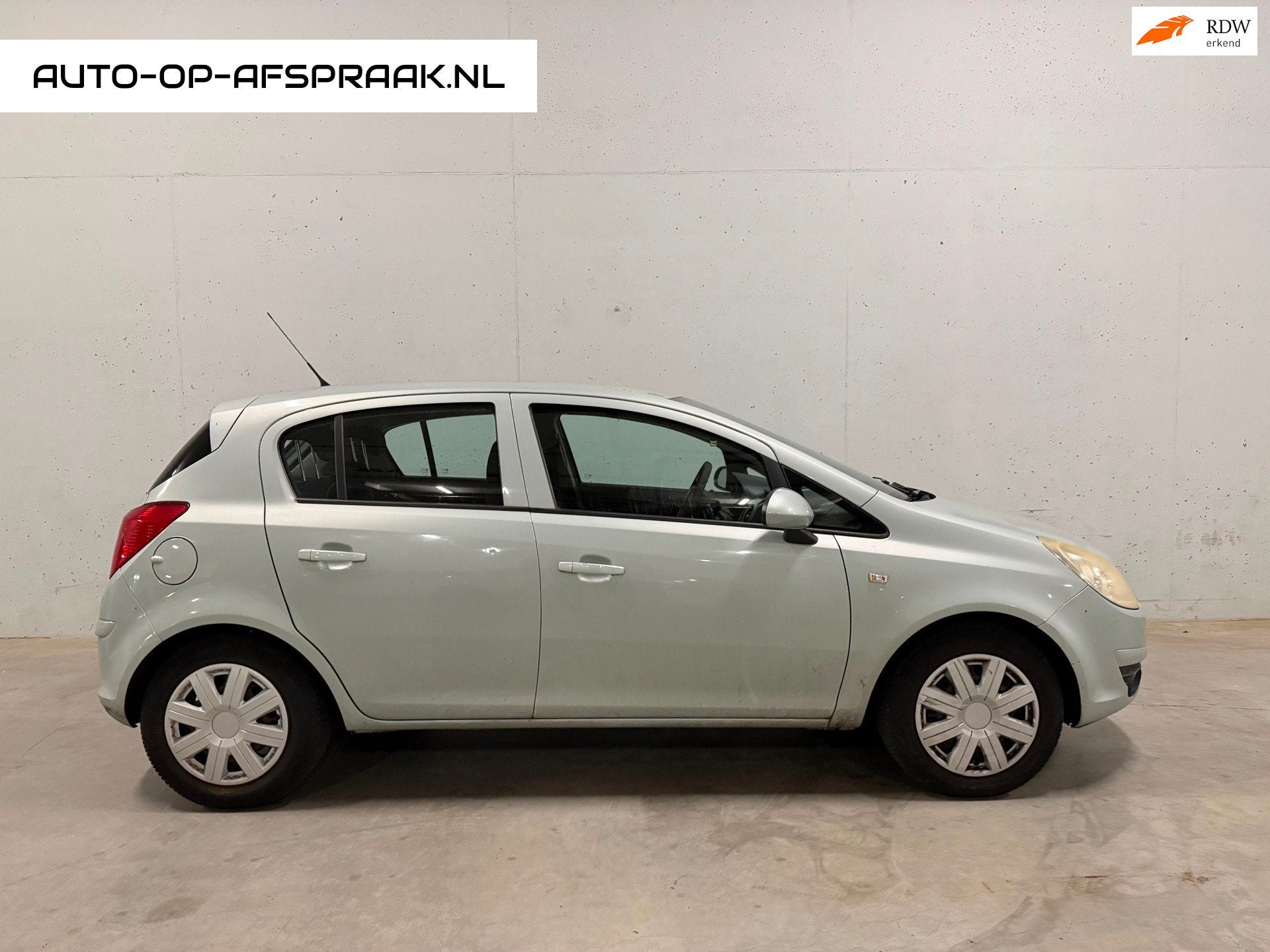 Opel Corsa 1.4-16V Enjoy 5drs. Airco, Auto's, Voorwielaandrijving, Gebruikt, 4 cilinders, 49 €/maand