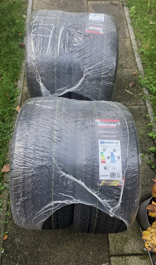Nieuwe Fortuna winterbanden 235/40 R18 95V XL, Ophalen, Nieuw