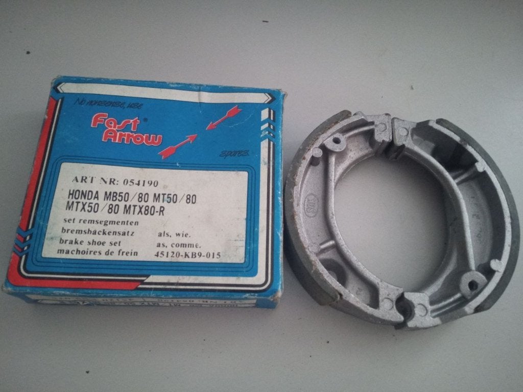 Fast arrow remsegmenten remschoenen honda mb50 mt 50 mtx 50, Fietsen en Brommers, Brommeronderdelen | Oldtimers, Verzenden, Nieuw