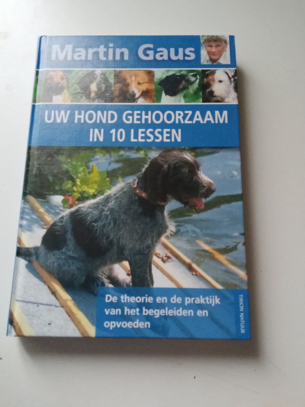 Martin Gaus - Uw hond gehoorzaam in 10 lessen, Honden, Ophalen of Verzenden, Zo goed als nieuw, Martin Gaus