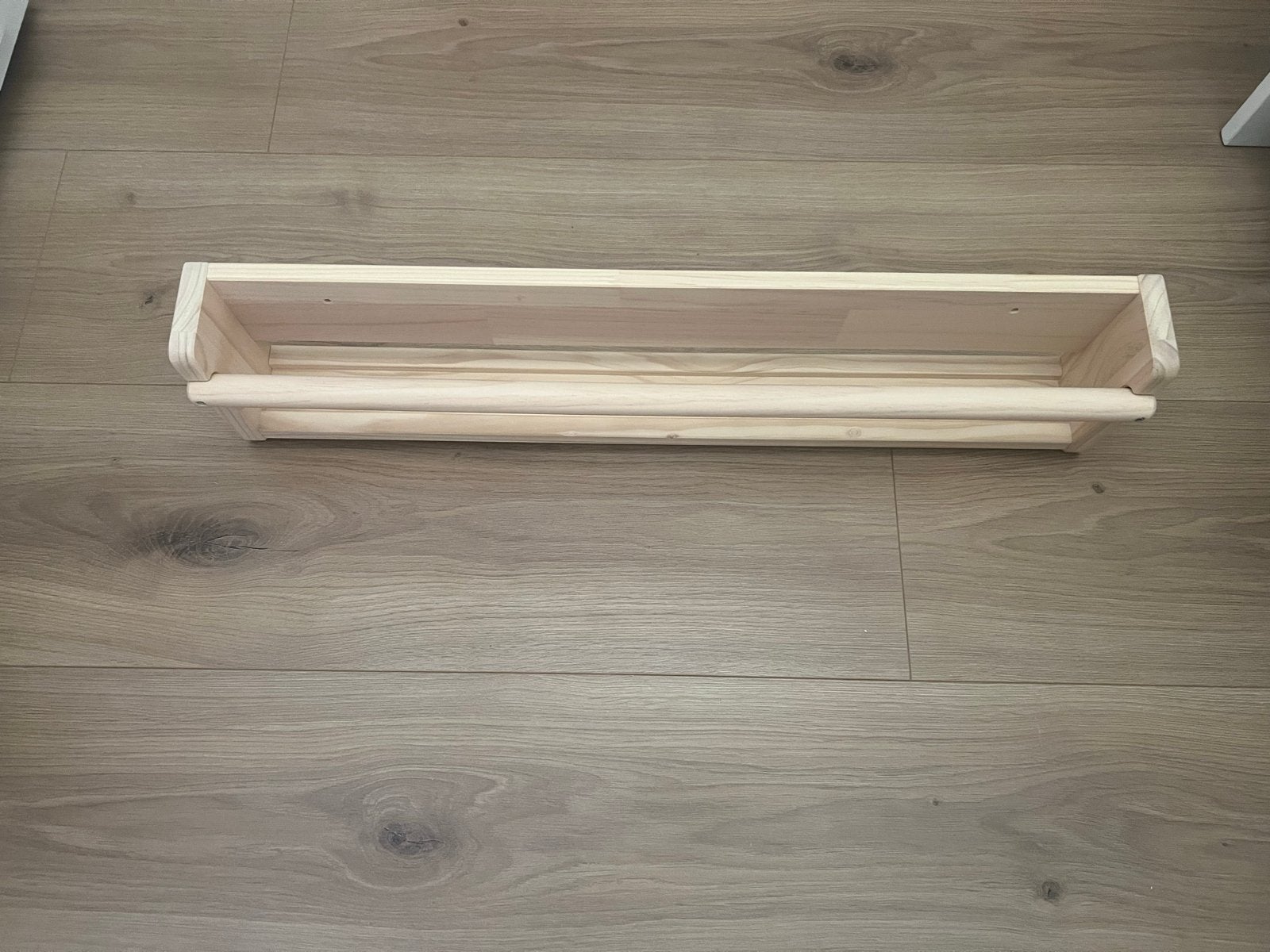 IKEA Flisat wandopberger / boekenrekje, Huis en Inrichting, Woonaccessoires | Wandplanken en Boekenplanken, Ophalen of Verzenden