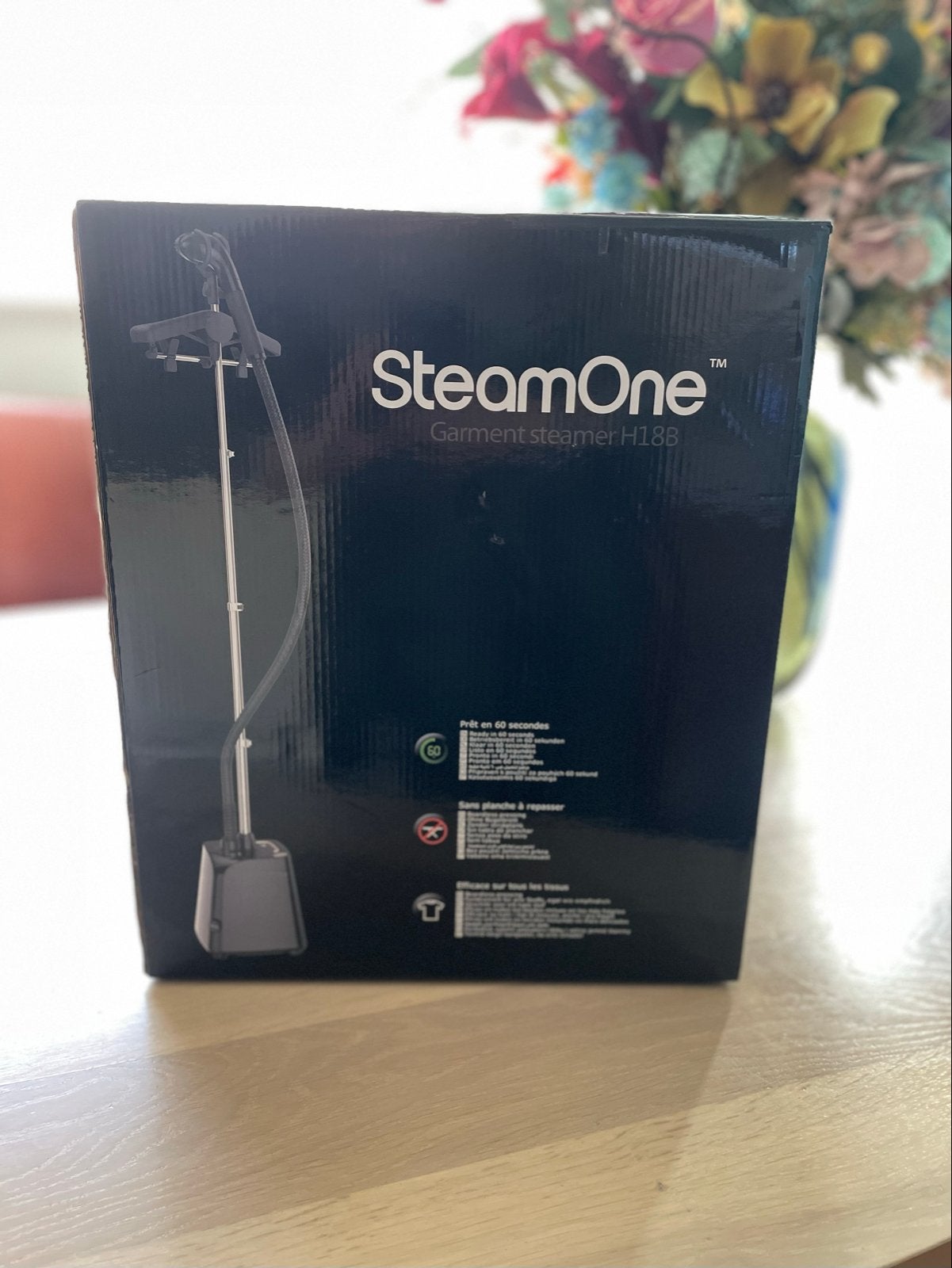 SteamOne Garment Steamer H18B - Nieuw in doos, Ophalen of Verzenden, Nieuw, Kledingstomer