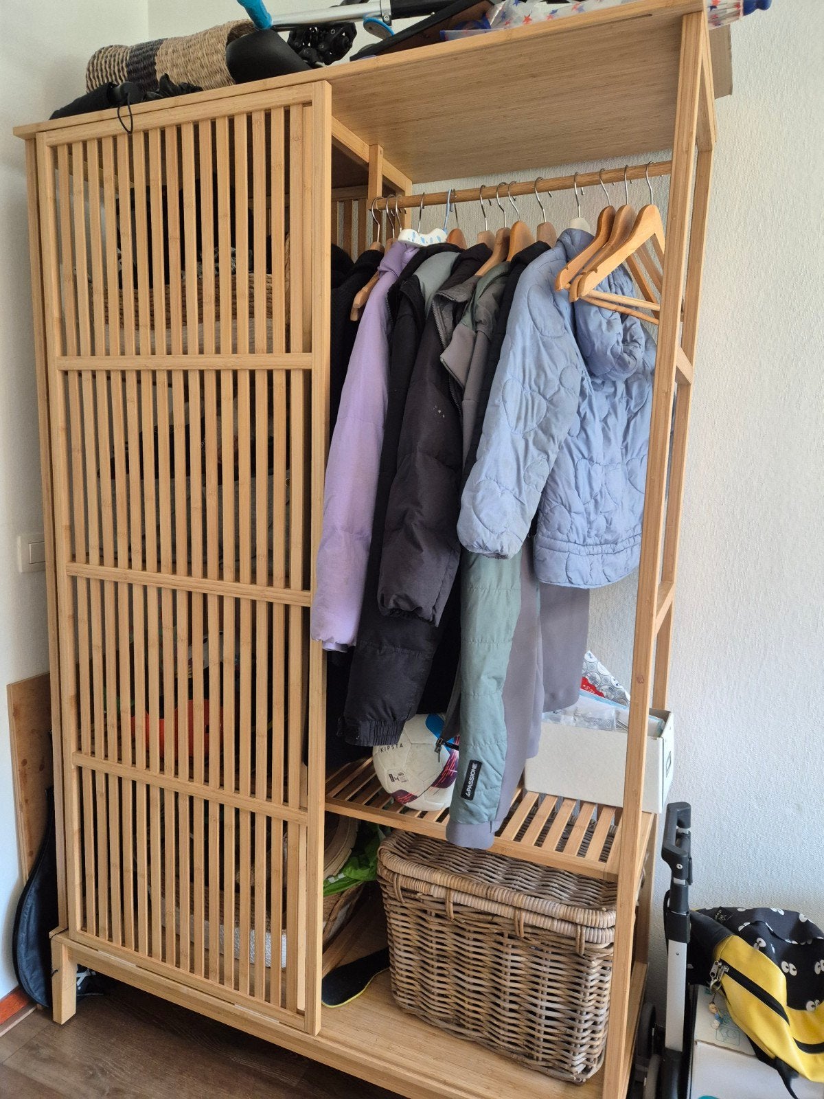 IKEA NORDKISA open kledingkast met schuifdeur, bamboe, Ophalen, Met deur(en), Gebruikt, Scandinavisch, Modern, Natuurlijk