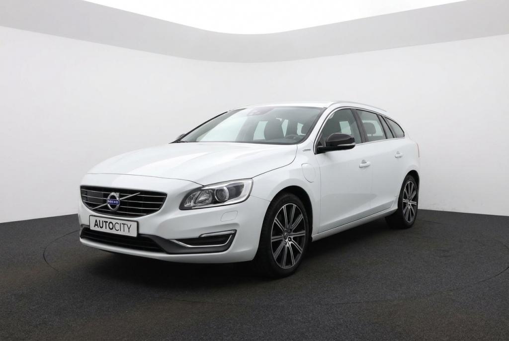 Volvo V60 2.4 D5 Twin Engine Momentum l Harman Kardon l BLIS, Auto's, Volvo, Bedrijf, Te koop, V60, ABS, Airbags, Airconditioning