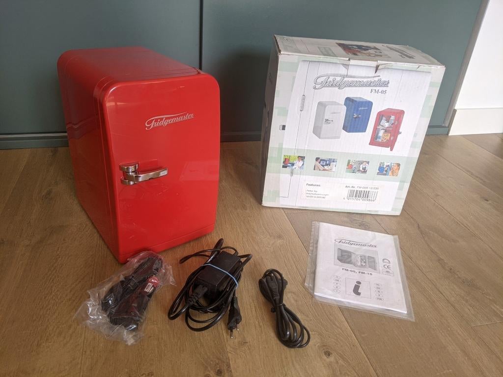 Fridgemaster Mini Koelkast Rood - FM-05, Zonder vriesvak, Nieuw, Ophalen of Verzenden, Minder dan 75 liter