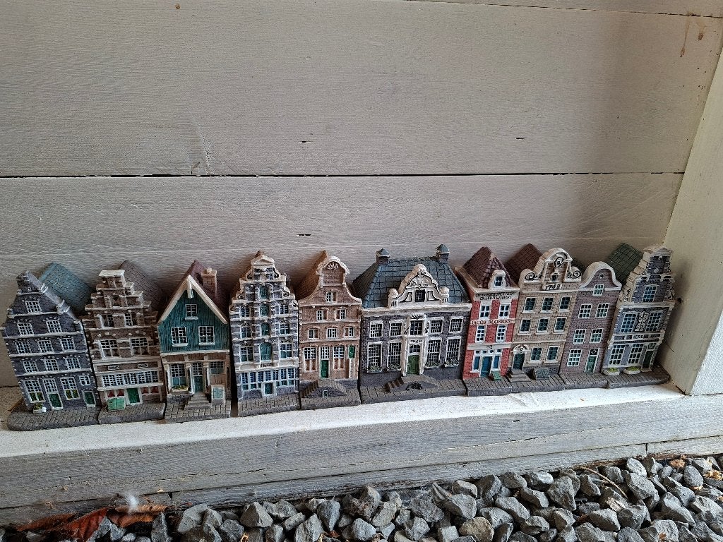 1 rij huisjes, Meerkleurig, Overige materialen, Overige stijlen, Ophalen of Verzenden