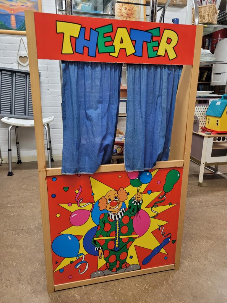 Houten Poppenkast hxb 110x64cm met gordijntjes, Ophalen, Nieuw