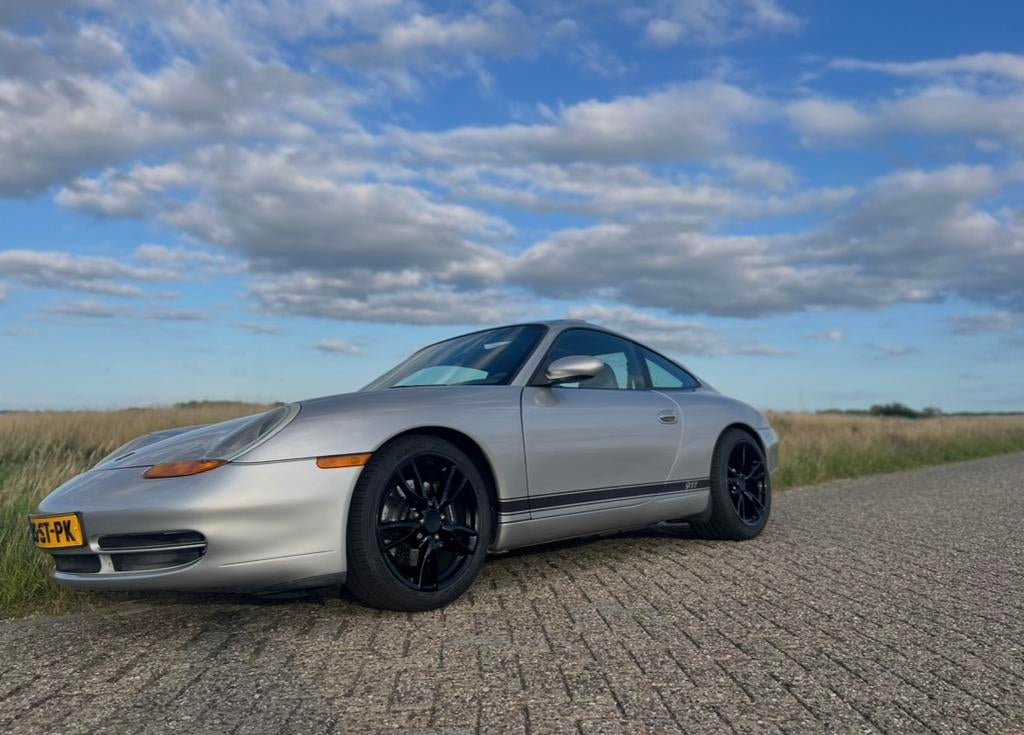 Porsche 911 996 Carrera2 1998 met dakje 137dkm en historie, Auto's, Porsche, Achterwielaandrijving, Leder, 3387 cc, Handgeschakeld