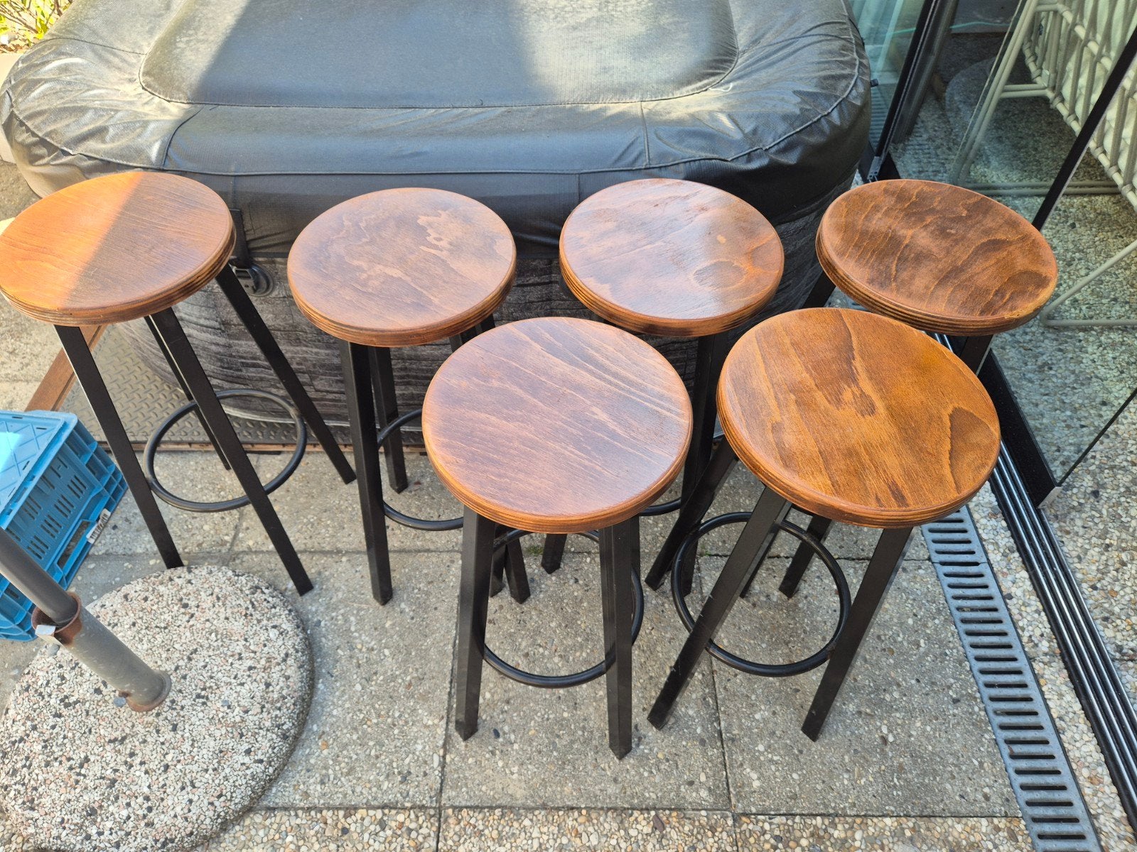 6 barkrukken met houten zitting en metalen frame, Huis en Inrichting, Barkrukken, Ophalen, 60 tot 90 cm, Hout, Gebruikt