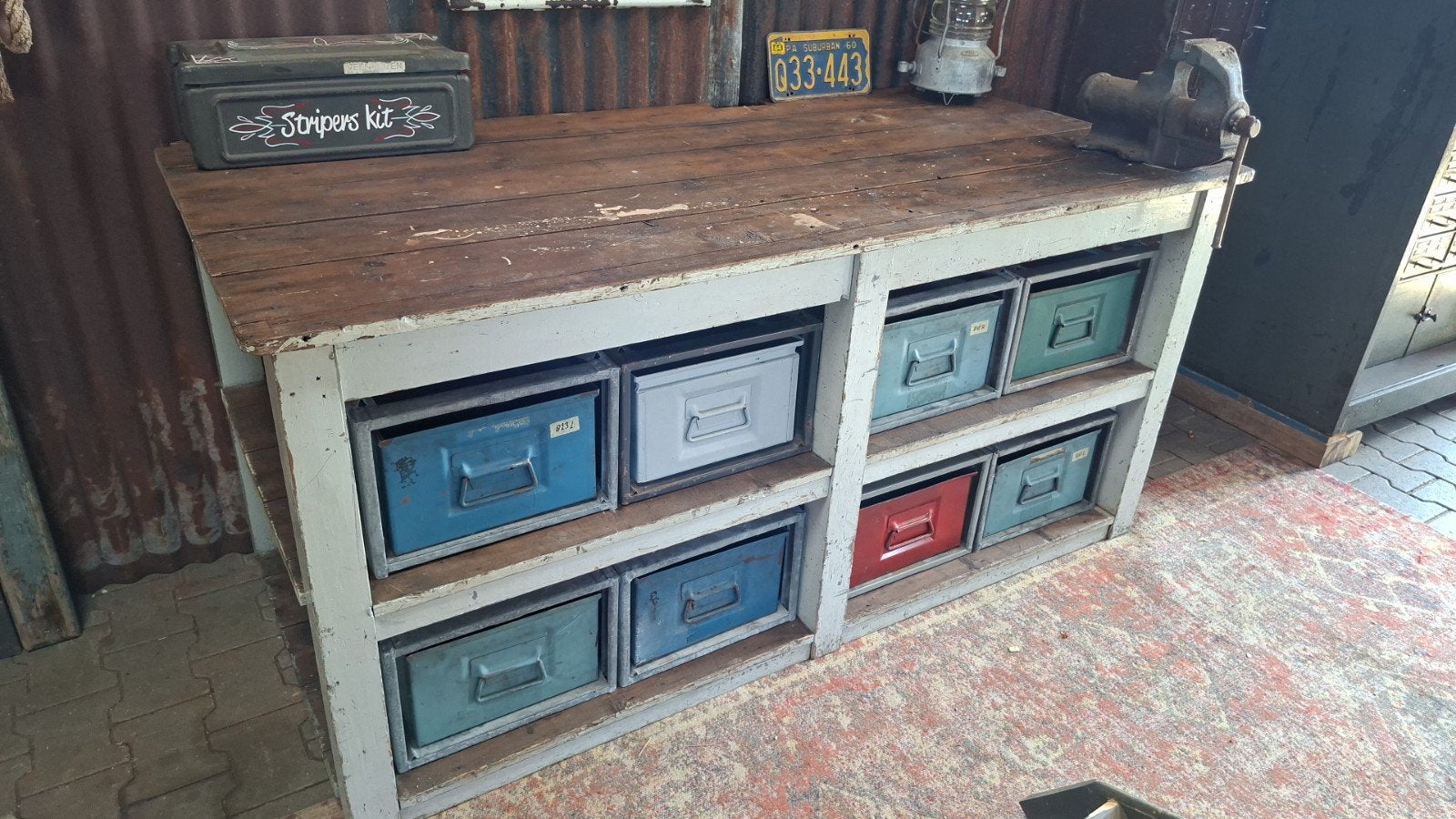 Robuuste Vintage Werkbank - Werktafel, Ophalen