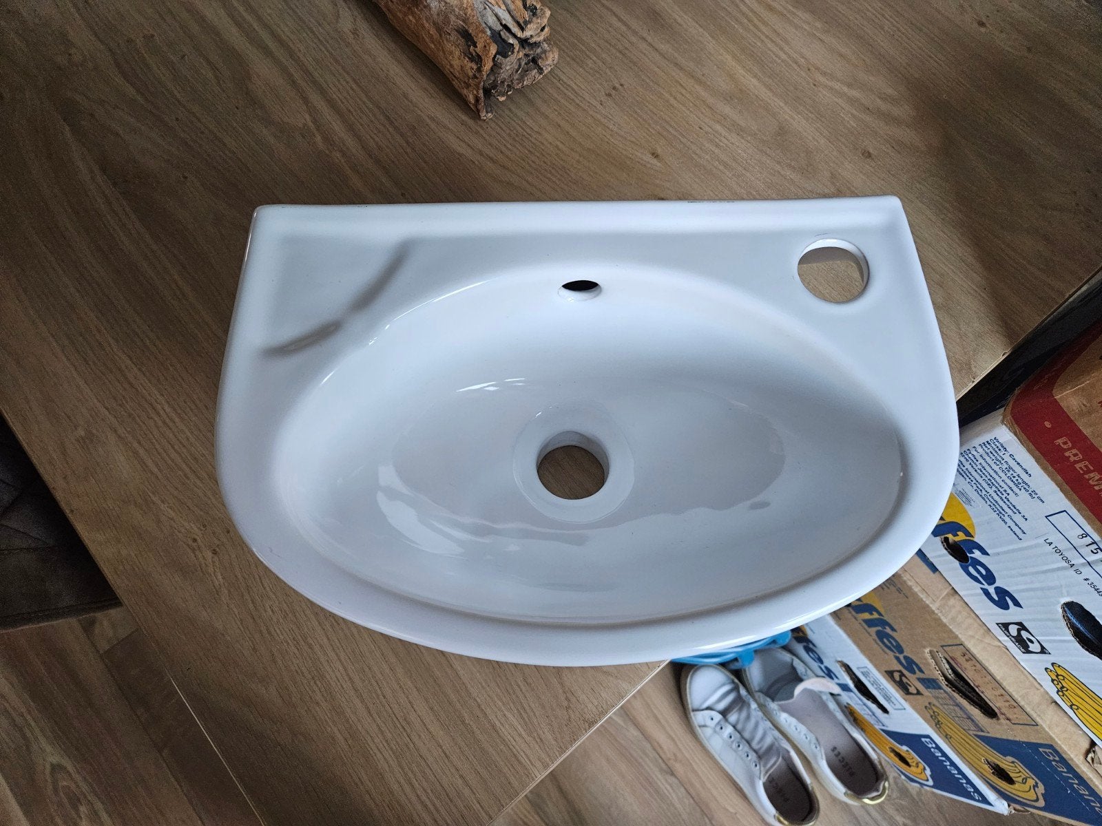 Witte fonteintje met kraangat en zeepbakje, Ophalen, Zo goed als nieuw, Toilet
