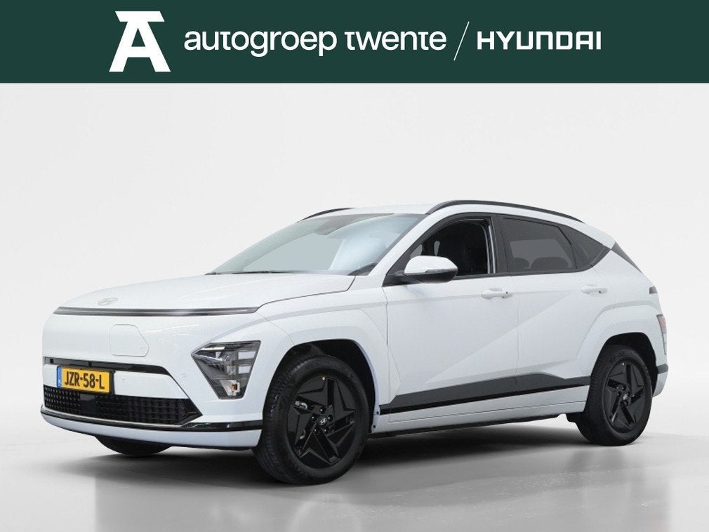 Hyundai KONA Electric 64,8 kWh Pure Edition | DEMO | Stoelve, Auto's, 12 maanden, Gebruikt, Wit, Origineel Nederlands