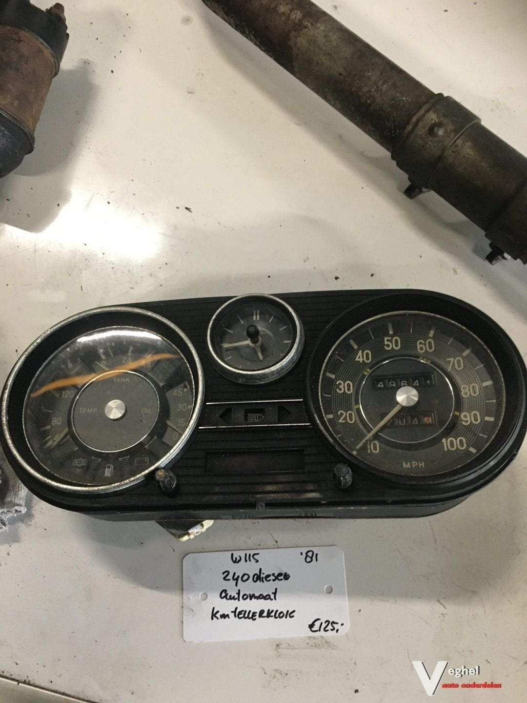 Mercedes w114 240 diesel Automaat 1974, Auto-onderdelen, Dashboard en Schakelaars, Gebruikt, -, -, Ophalen of Verzenden