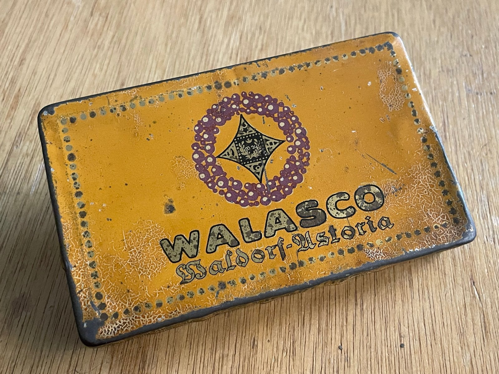 Vintage Kyriazi Sigaretten Blikje - Walasco Waldorf-Astoria, Verzamelen, Ophalen of Verzenden, Gebruikt, Overige, Overige merken