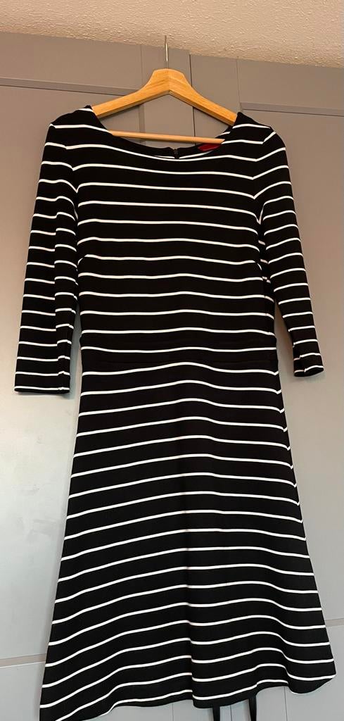 Hugo boss bretonse streep zwart wit maat m, Verzenden, Zwart, Maat 42/44 (L), Zo goed als nieuw