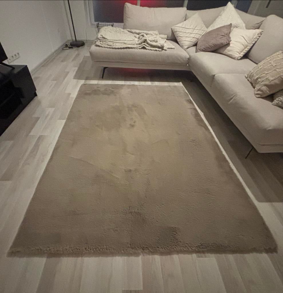 Taupe hoogpolig vloerkleed 140x200CM, Ophalen, Beige, 150 tot 200 cm, 200 cm of meer