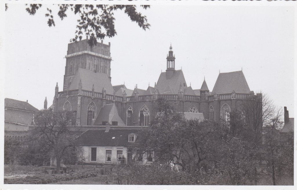 18915 grote kerk Zutphe Foto Corn Bessem Eefde Voorst, Verzamelen, Verzenden, 1940 tot 1960, Ongelopen, Gelderland