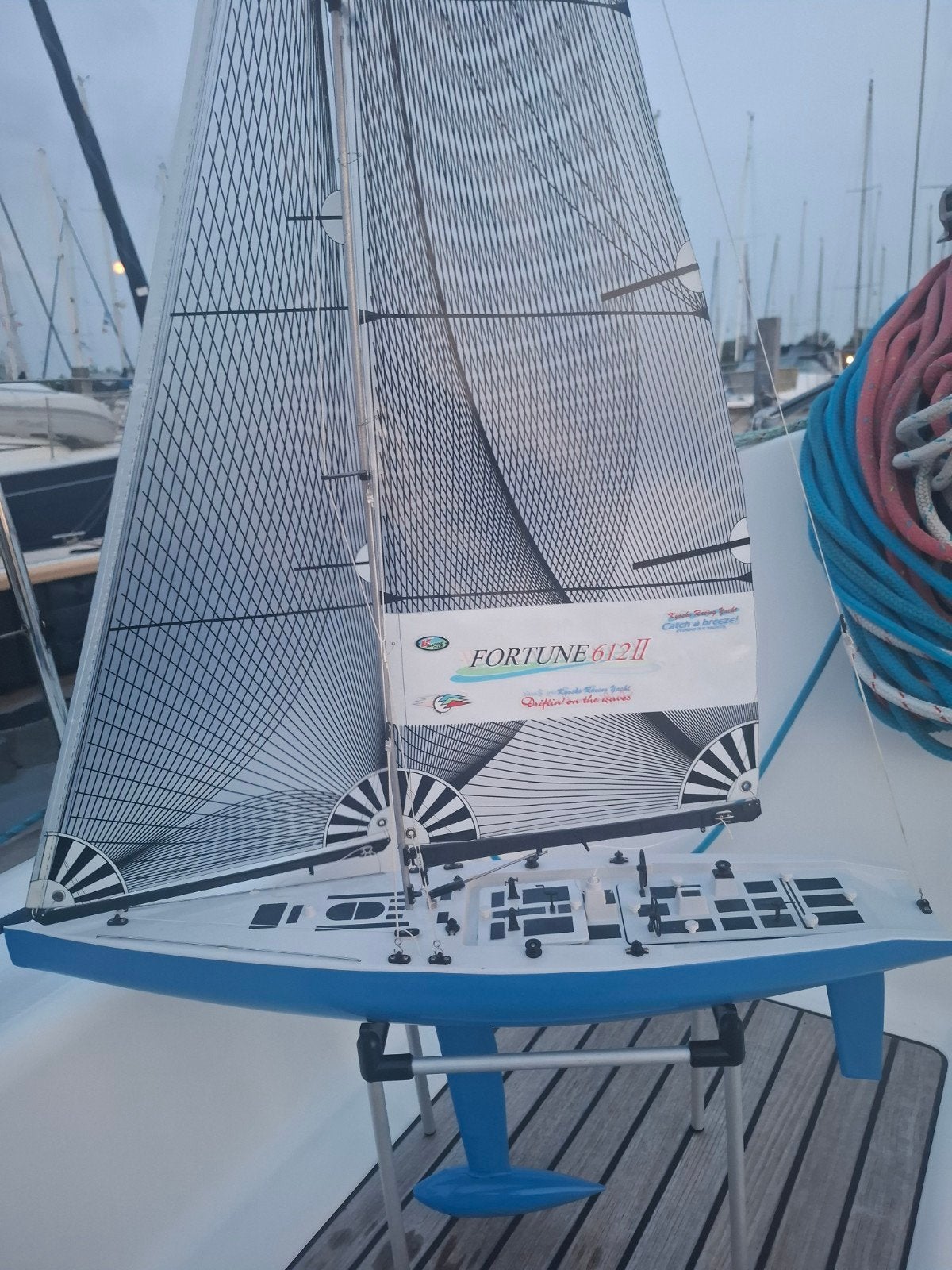 Kyosho Fortune 612 II RC Zeilboot met Afstandsbediening, Ophalen, Gebruikt, Groter dan 1:32, Overige merken