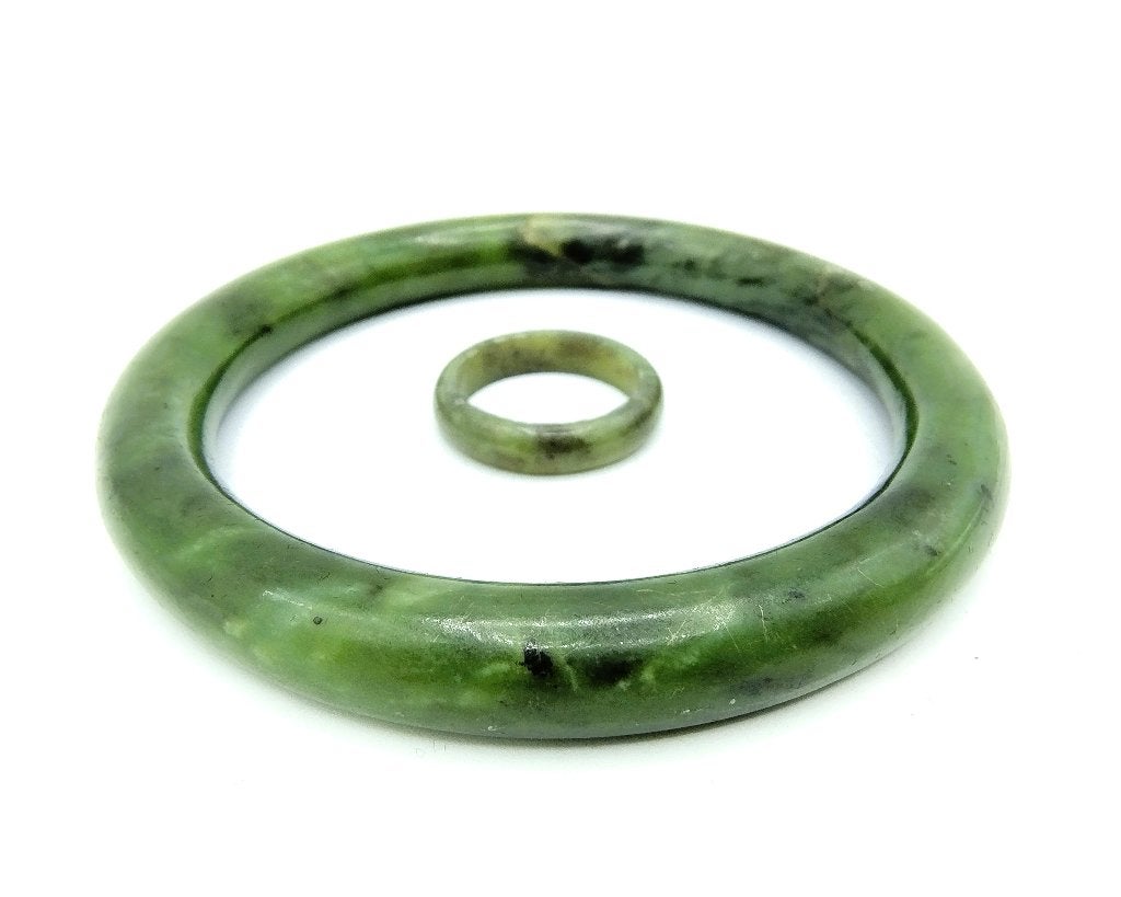 Nefriet Jade armband + ring, Canada (?) sieradenset, Sieraden, Tassen en Uiterlijk, Antieke sieraden, Verzenden, Overige materialen