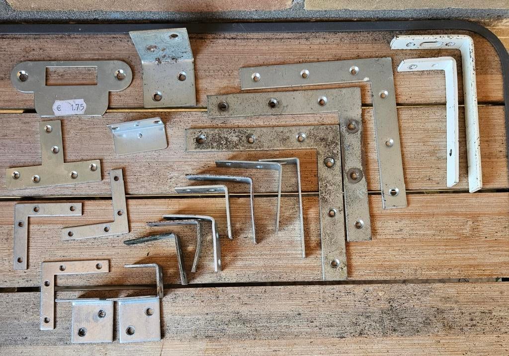 Diverse hoekijzers enz, Doe-het-zelf en Verbouw, Metalen, Ophalen of Verzenden, Zo goed als nieuw