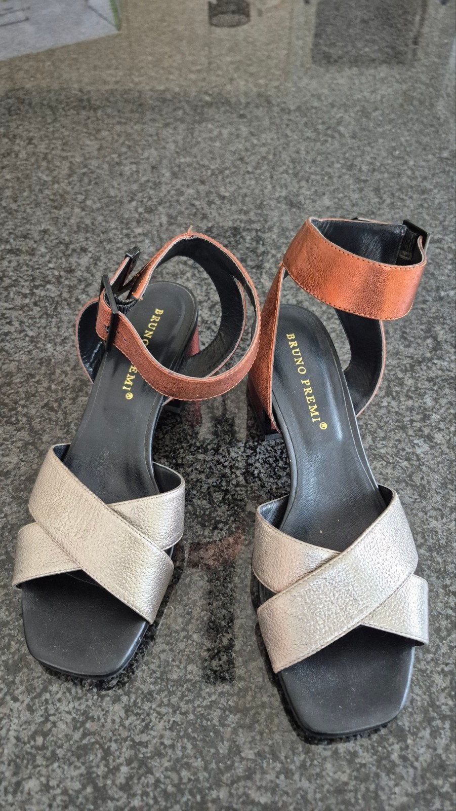 Bruno Premi sandalen met hak maat 40 - Zo goed als nieuw, Overige kleuren, Bruno Premi, Zo goed als nieuw, Sandalen of Muiltjes