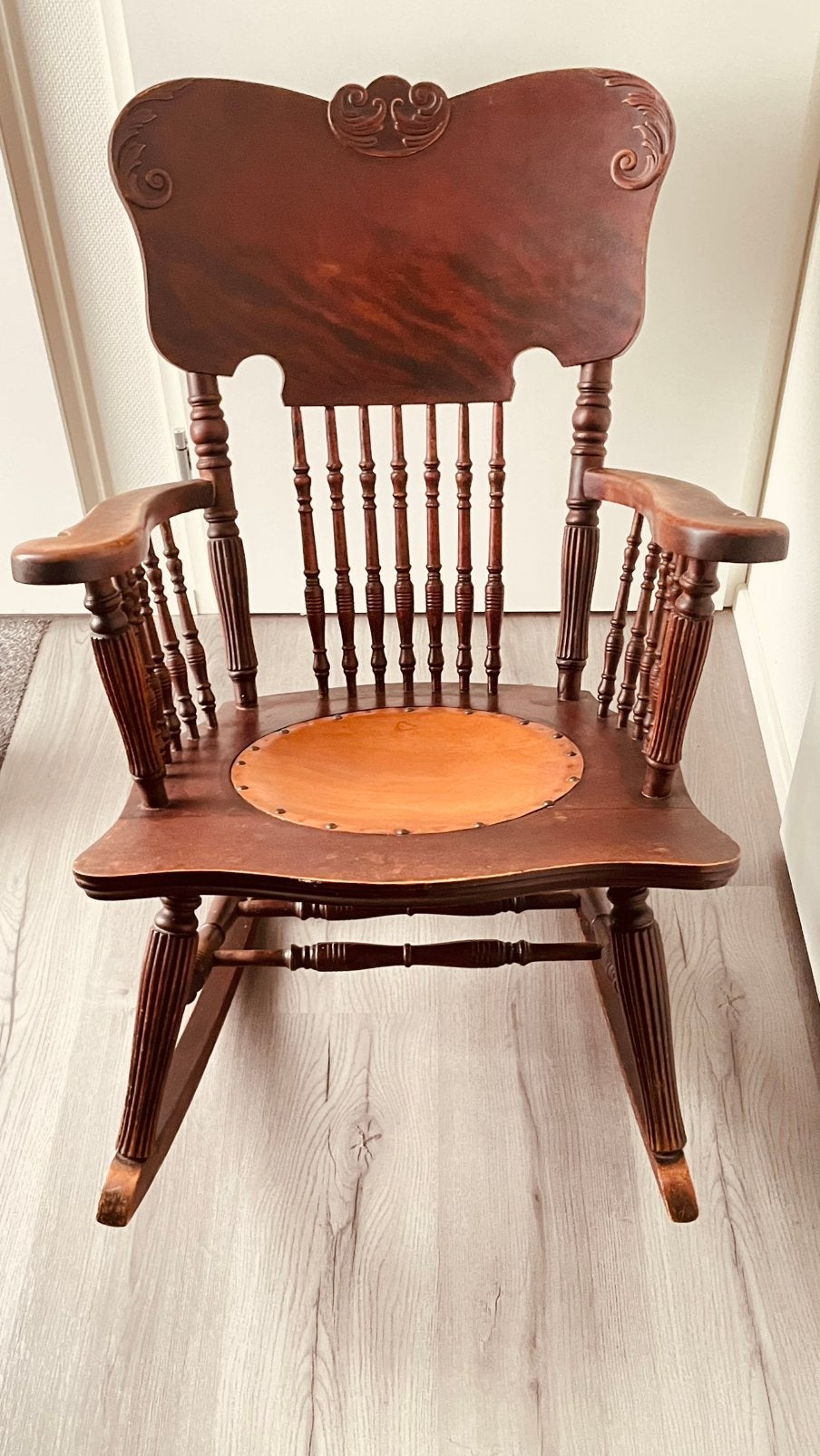 Antieke Amerikaanse schommelstoel / victoriaanse stijl 1890, Ophalen