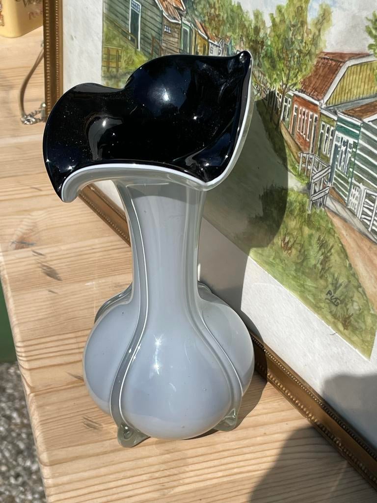 Vintage Murano stijl vaas, zwart en grijs glas, Antiek en Kunst, Antiek | Vazen, Ophalen of Verzenden