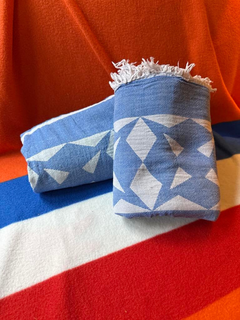 Blauwe hamamdoek met geometrisch patroon, Ophalen of Verzenden, Zo goed als nieuw, Blauw, Handdoek