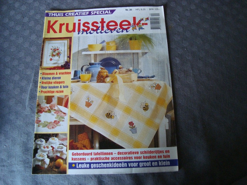 Borduurboeken per stuk te koop, Ophalen of Verzenden, Zo goed als nieuw, Patroon