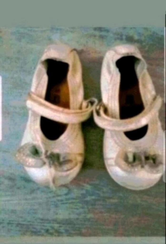 Geox witte schoenen maat 24, Schoentjes, Meisje, Ophalen of Verzenden, Zo goed als nieuw