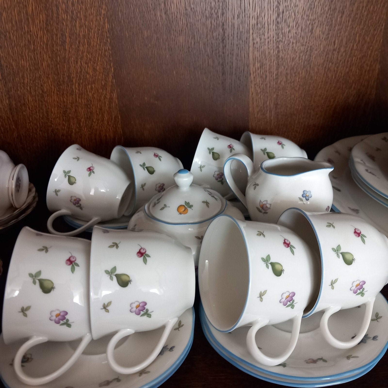 Elfia Winterling servies, Huis en Inrichting, Keuken | Servies, Ophalen of Verzenden, Zo goed als nieuw, Porselein, Overige stijlen