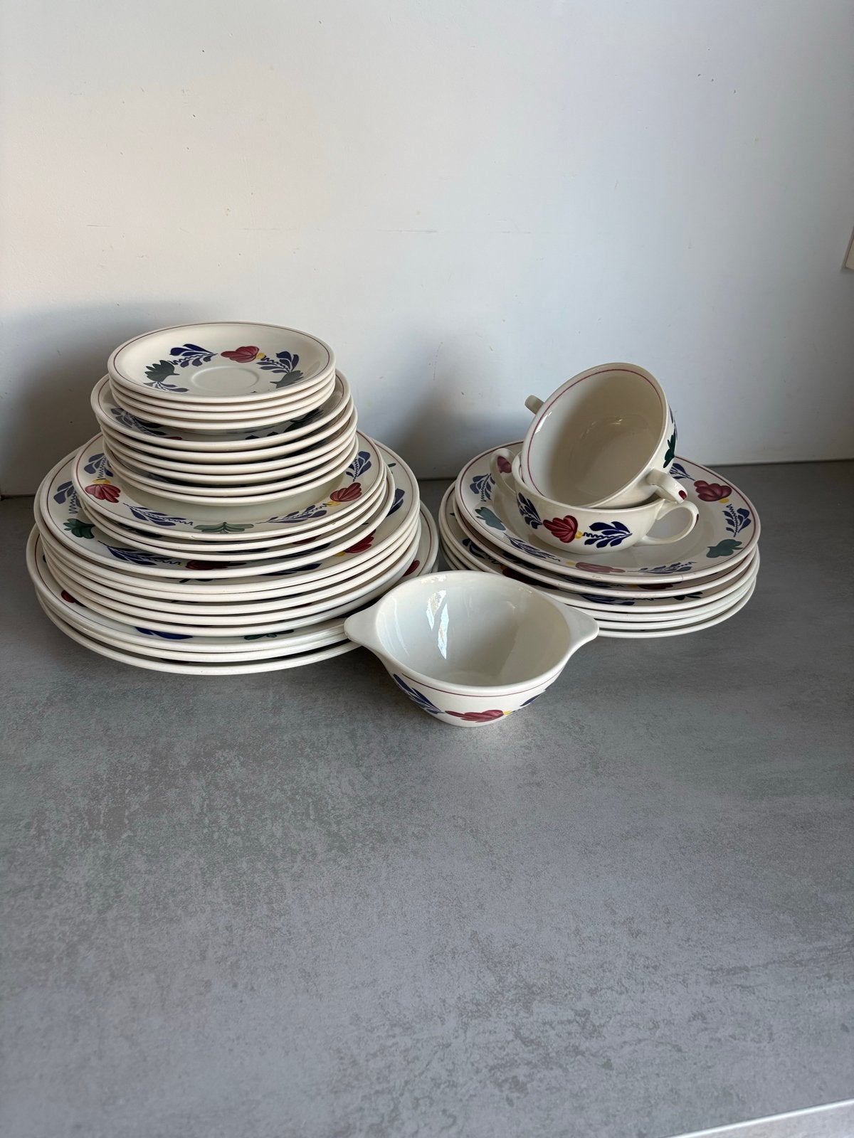 Vintage Servies Set - Borden, Kommen, Kopjes & Schotels, Ophalen, Gebruikt, Overige merken, Keramiek