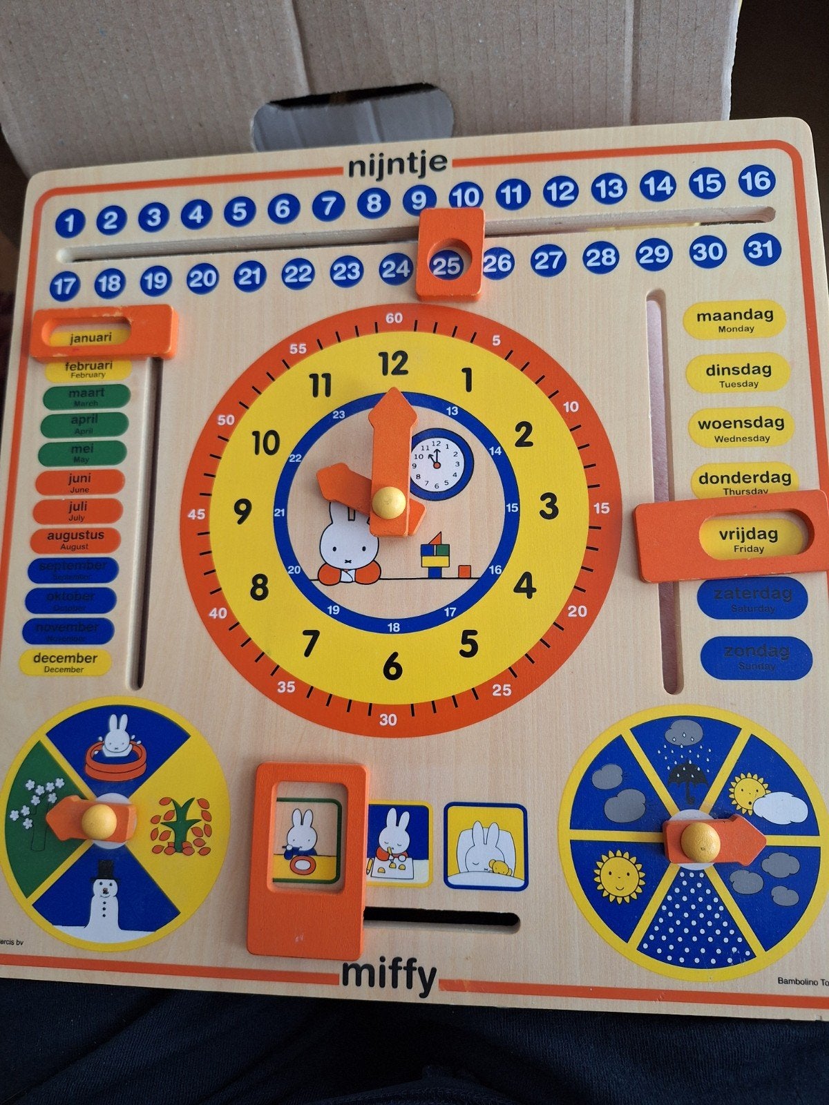 nijntje  klok-data- maand- kalender van hout, Kinderen en Baby's, Ophalen of Verzenden, Zo goed als nieuw