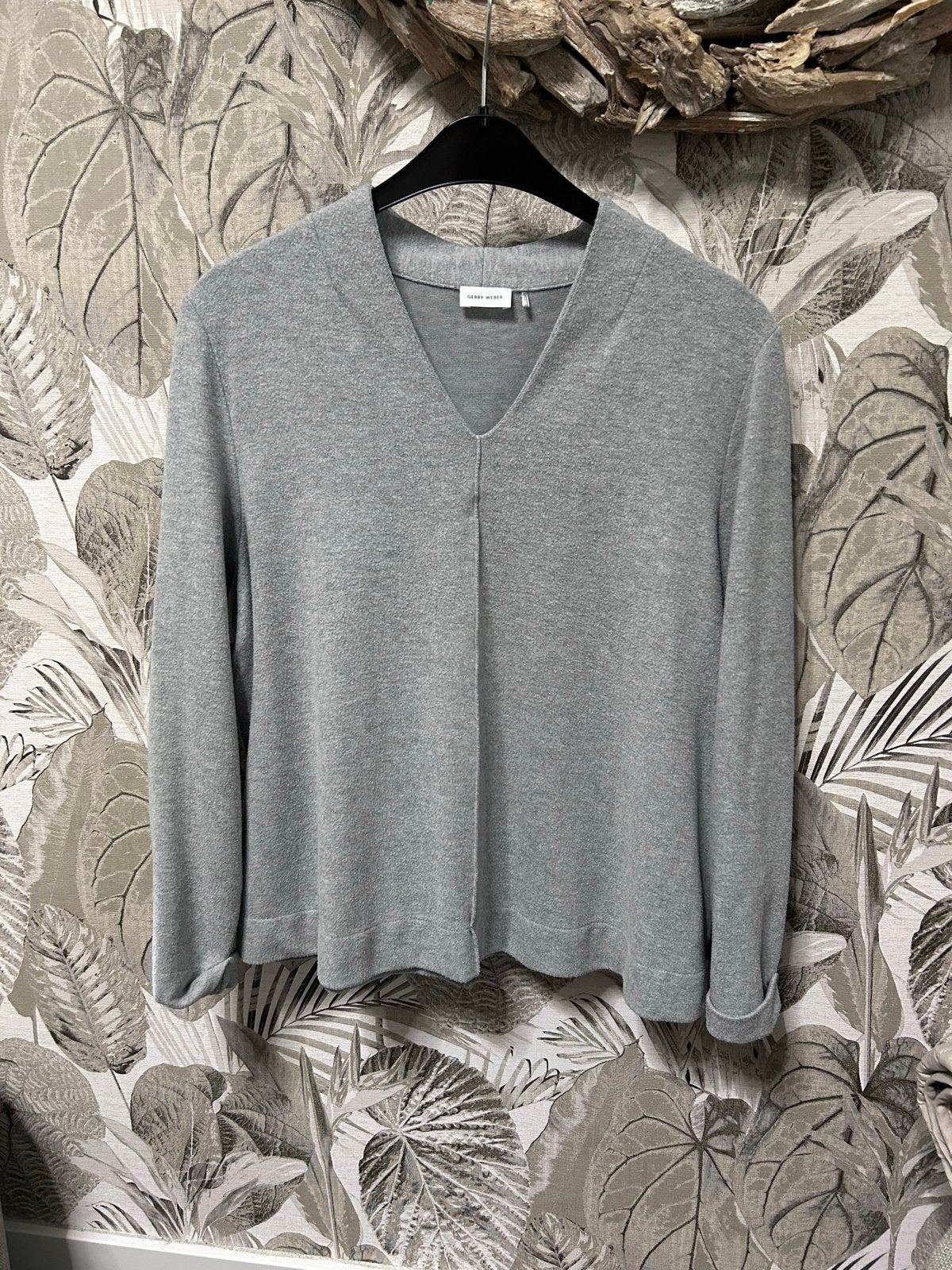 Gerry Weber grijze trui met V-hals, Ophalen of Verzenden, Zo goed als nieuw, Maat 46/48 (XL) of groter, Grijs