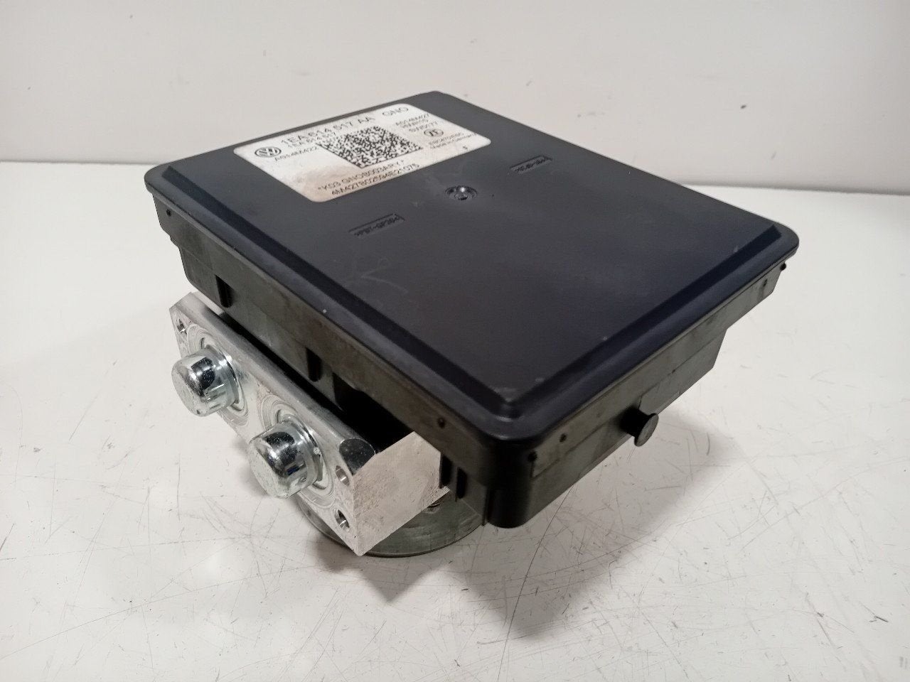 Abs pomp Skoda Enyaq, Auto-onderdelen, Remmen en Aandrijving, Skoda, Gebruikt, Herkomst onderdeel bekend, 12 maanden garantie