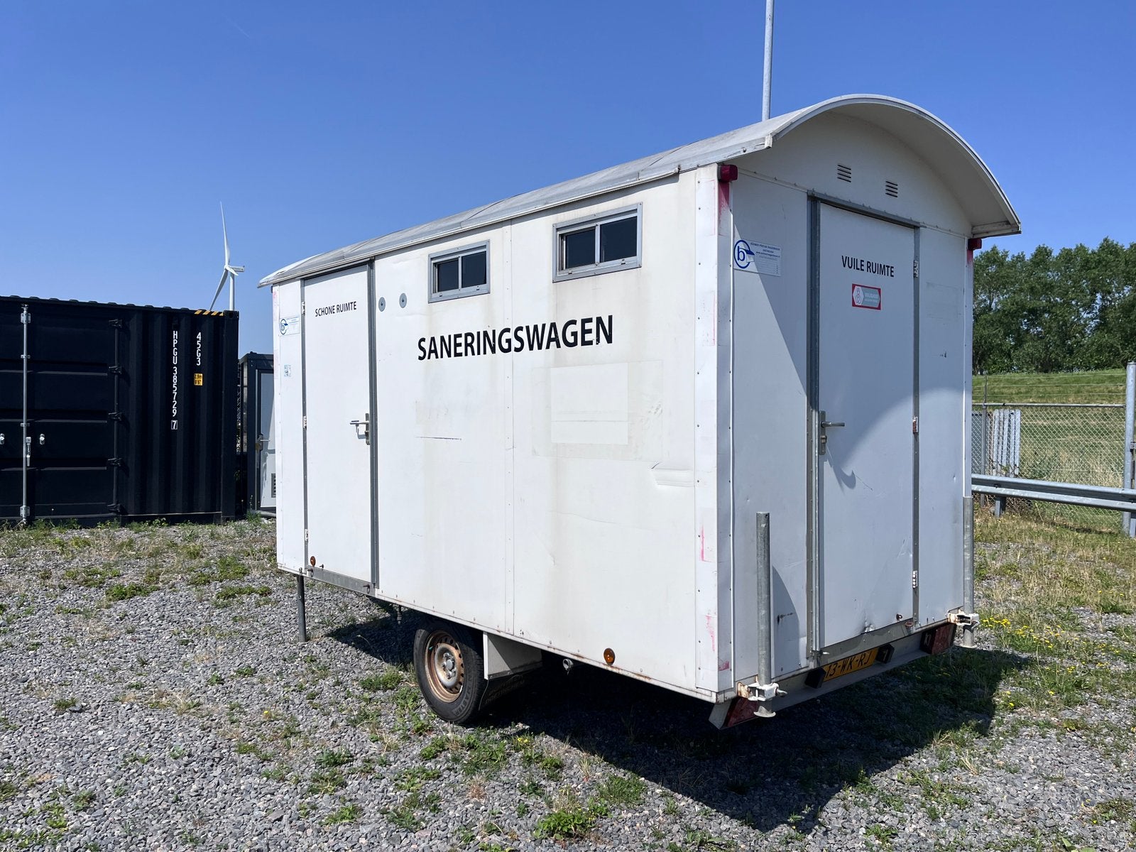 Sanitairwagen bouwkeet schaftkeet ,met douche cabine, Doe-het-zelf en Verbouw, Bouwketen en Schaftketen, Ophalen, Zo goed als nieuw