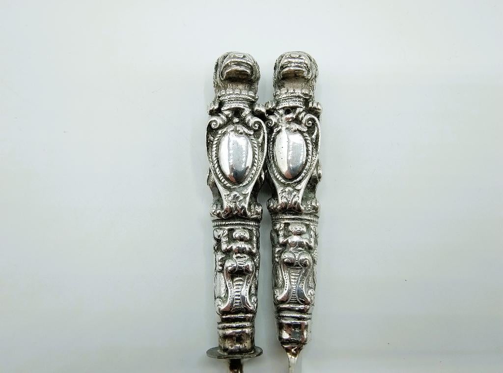 Couvert met zilveren leeuwenheften, 18e eeuws, Antiek en Kunst, Verzenden, Zilver
