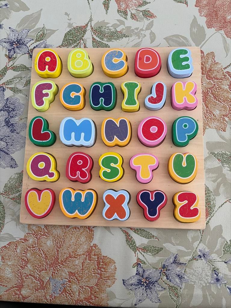Houten alfabet puzzel voor kinderen - Educatief speelgoed, Ophalen of Verzenden, Zo goed als nieuw, Puzzelen